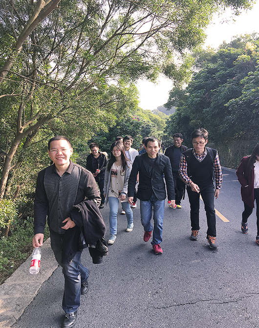 新年登山休闲娱乐活动1.png
